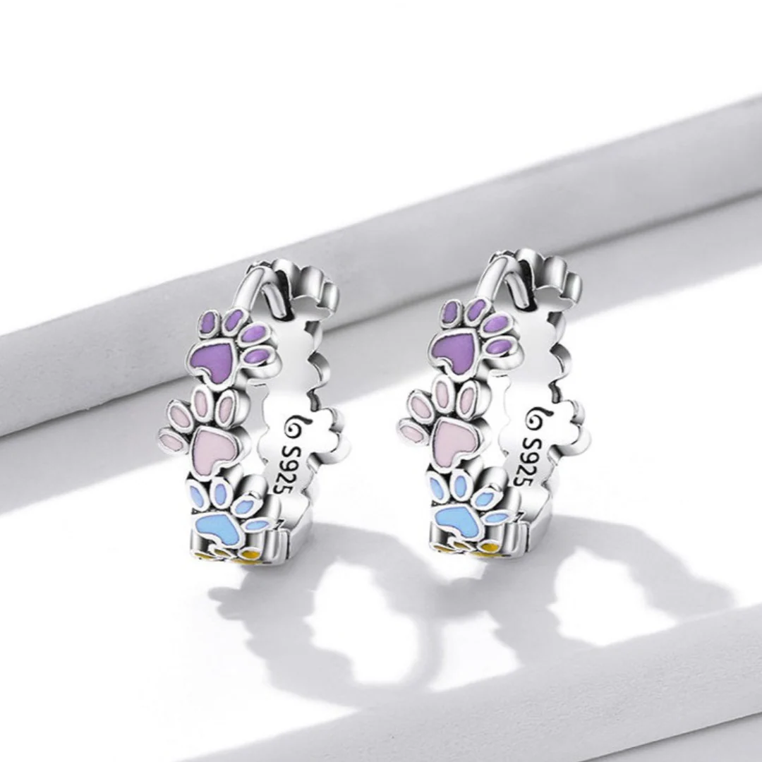 Pendientes de Patas Coloridas en Plata de Ley - Image 3