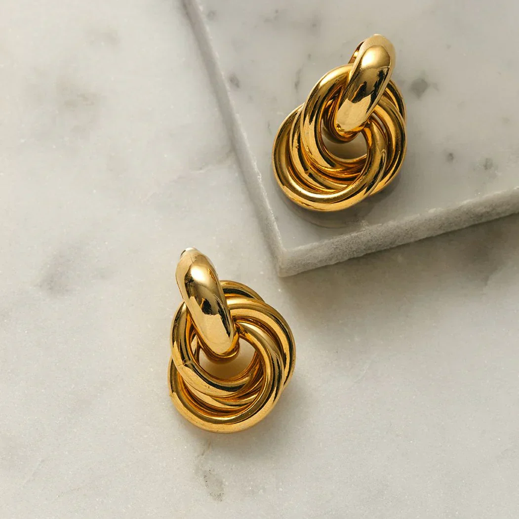 Aretes Entrelazados Statement | Oro Blanco - Image 4